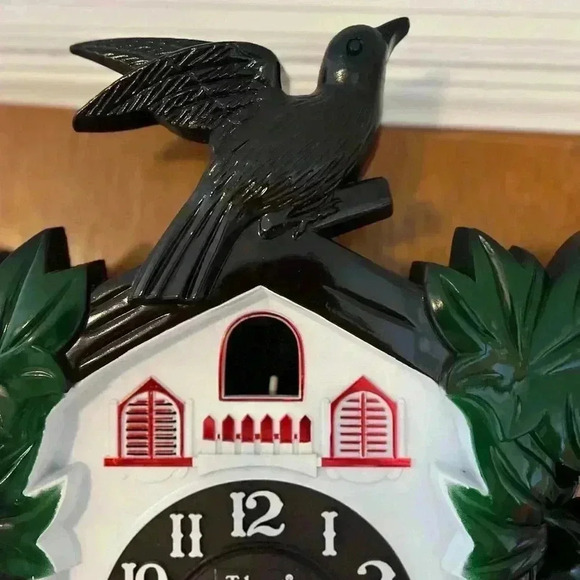 Telesonic Black & Green Cuckoo Clock - Traditional Style, Battery Operated - Picture 2 of 9